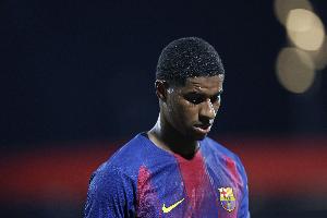 每体：巴萨有两个计划解决注册，出售座位收入或董事会批准的担保